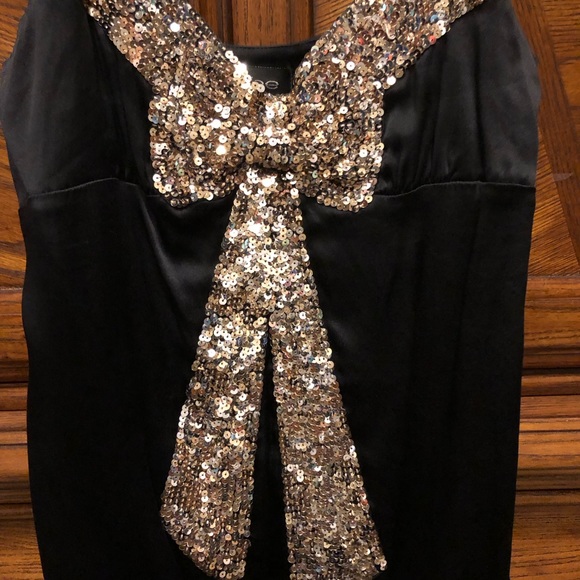 Bebe black silk blend cami with gold sequin bow small - Picture 3 of 5